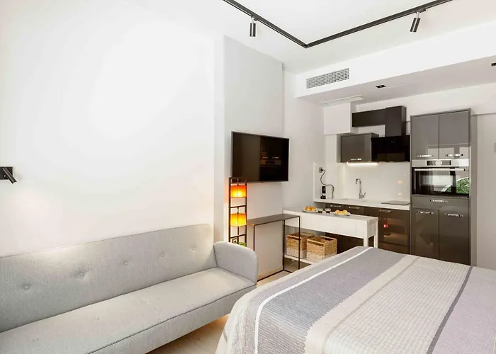 Square Elegant Suites